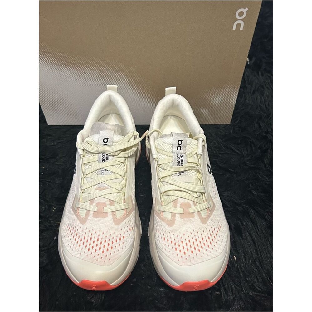 ON CLOUDSURFER trail ivory salmon athletic training lace up shoes sneakers 8.5 - Picture 6 of 7